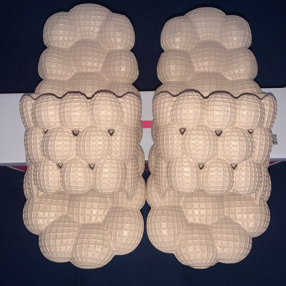 Women’s Bubble Slides